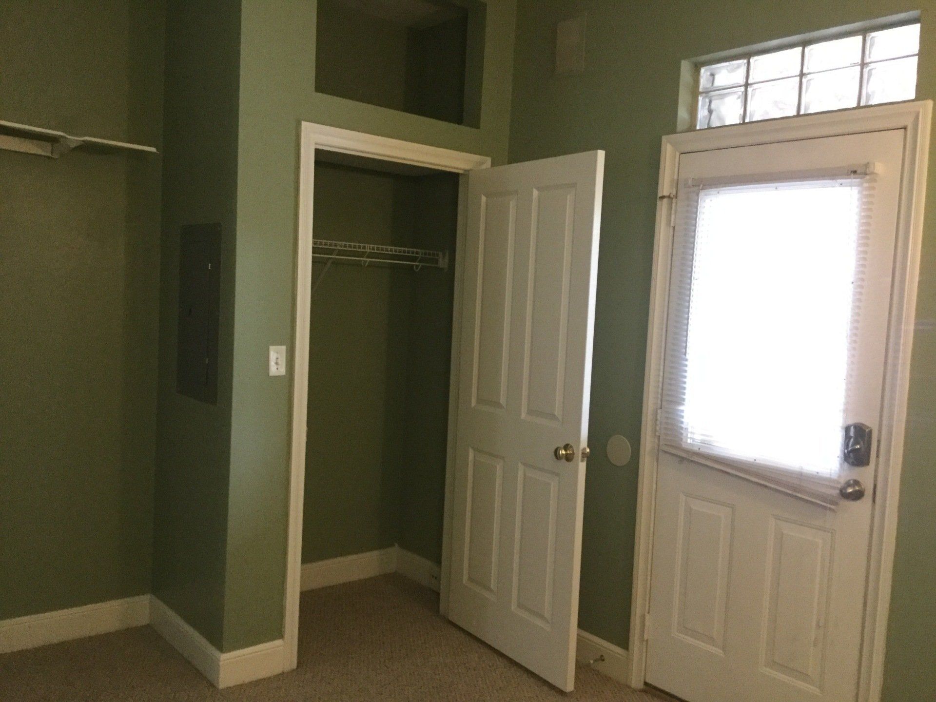 1694-1702 N. High St (1694) interior 15