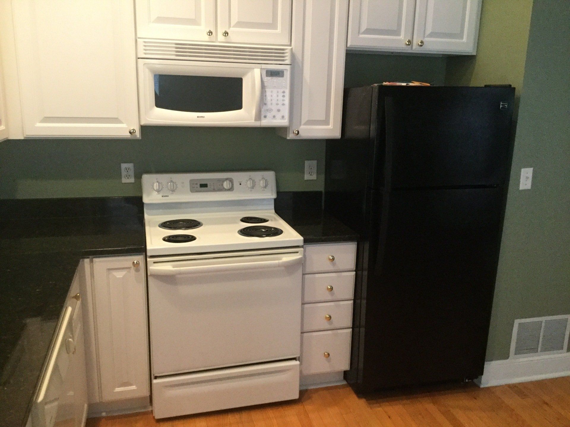 1694-1702 N. High St (1694) interior 11