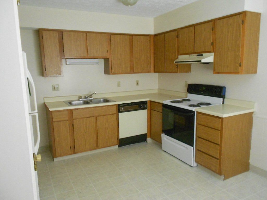 1417 - 1423 Hunter kitchen 3