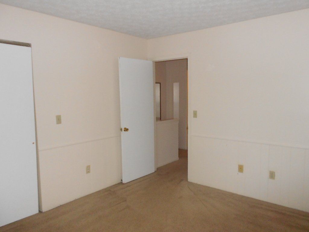 1417 - 1423 Hunter bedroom 3