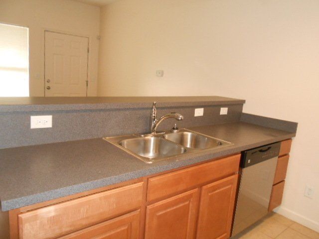 2474-2492 Neil Ave kitchen 2