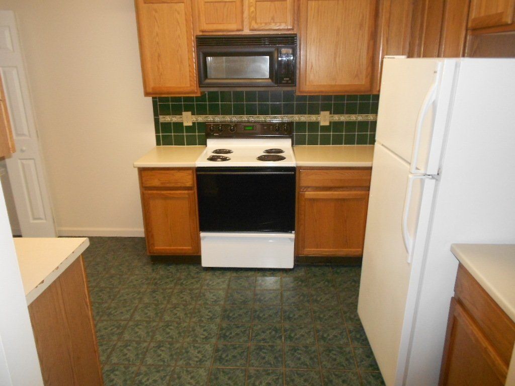 218 E. 17th Ave. - Kitchen 04