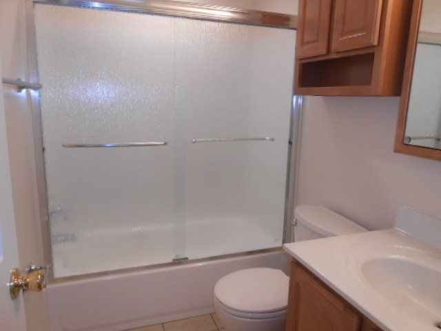 175 E. Norwich - Bathroom 01