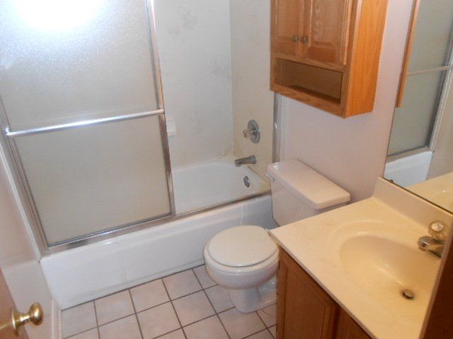 50 W. 10 Ave - Bathroom 01 - Apt 02