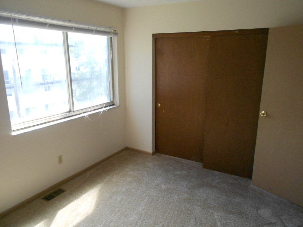 140 W. Maynard - Bedroom 04