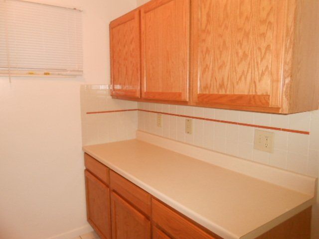 121 E. 15th Ave Apt. I interior 22