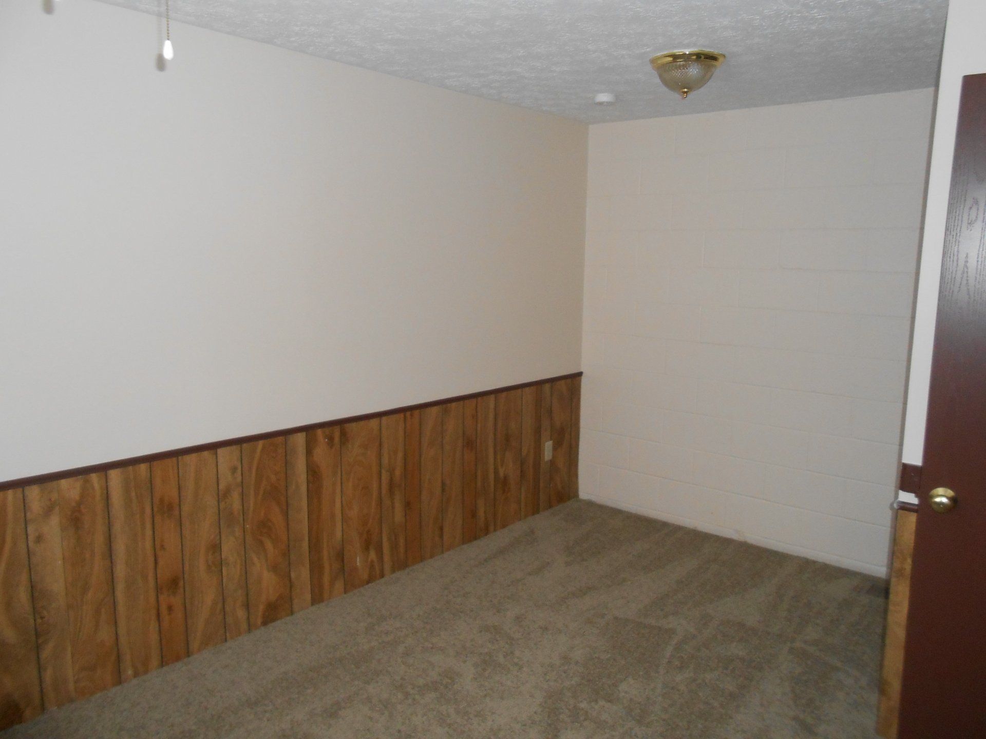 161 W. 10th Ave interior