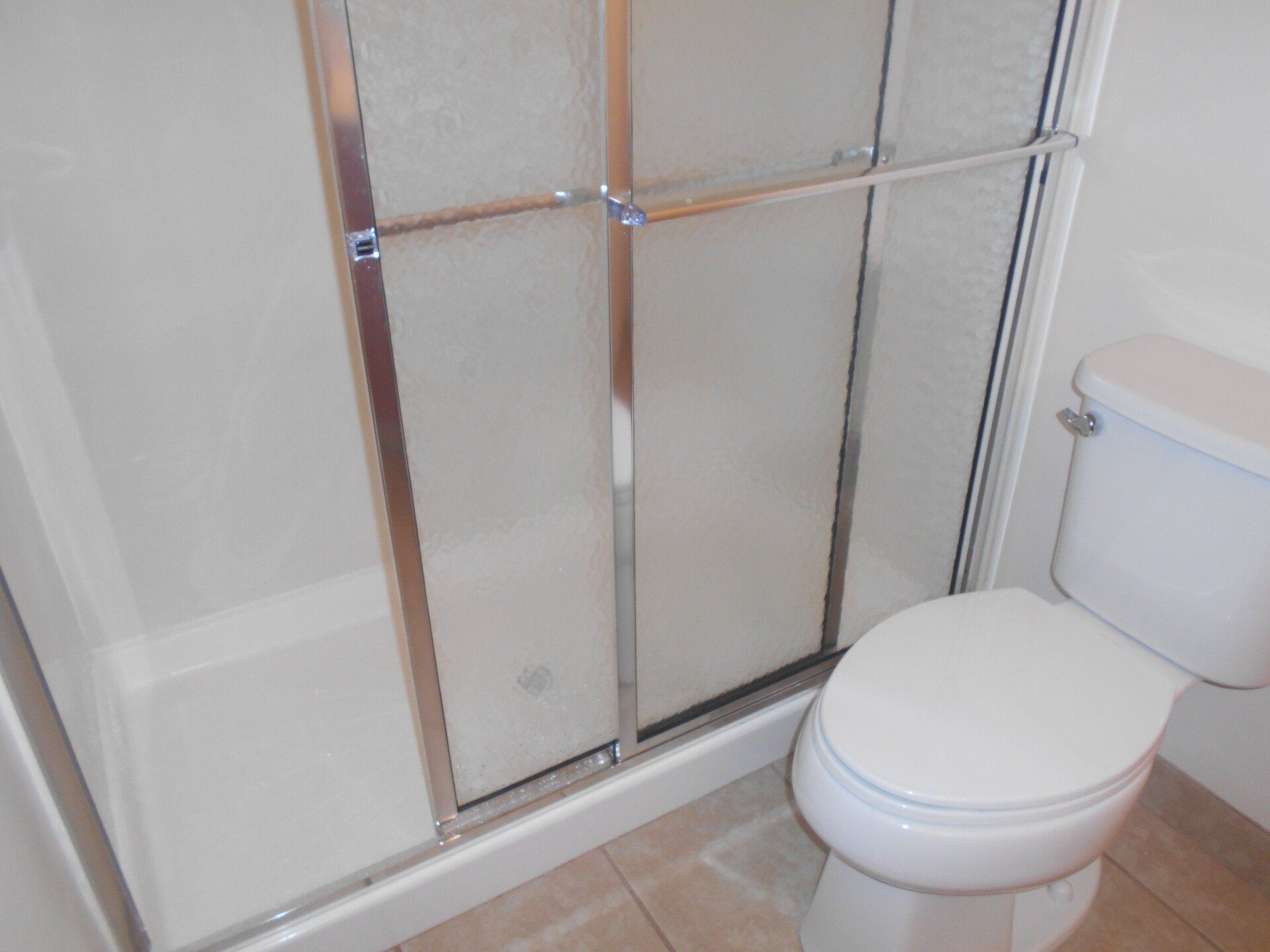 1727 Summit St.- Bathroom