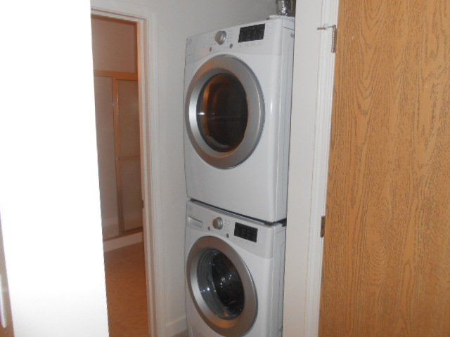 100 E. Norwich Apt. 7 laundry