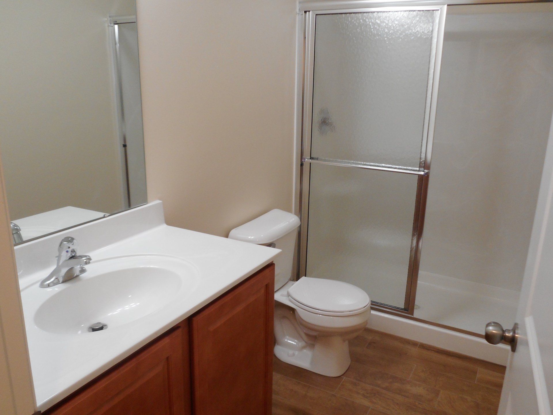 35 E. 12th Ave Apt. 1A bathroom