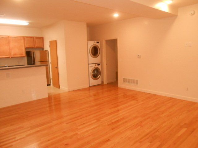 2357 Neil Ave. - Living Room 01