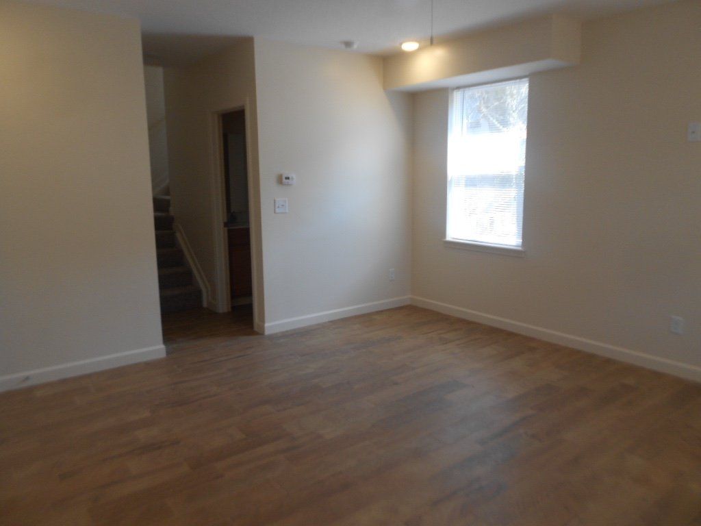 2241 Neil Ave. - Living Room