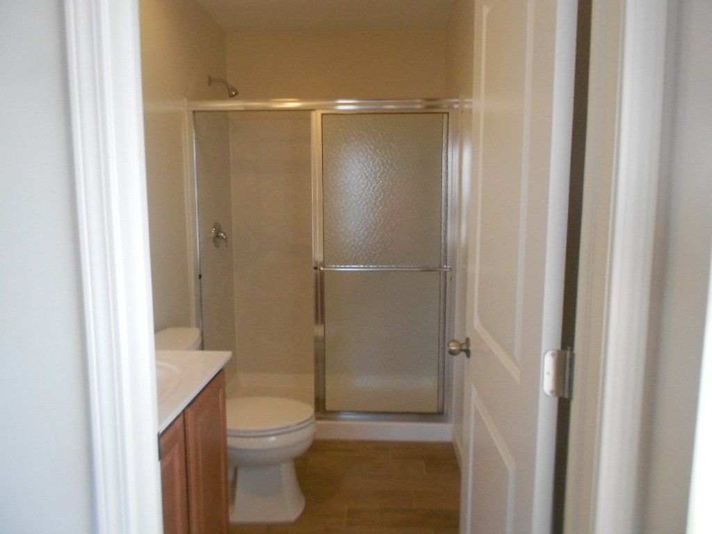 2241 Neil Ave. - Bathroom 02