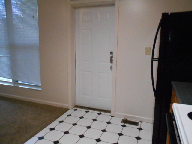 1968 Indianola Ave Apt A interior entryway
