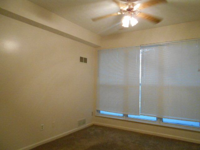 1968 Indianola Ave Apt A interior 7