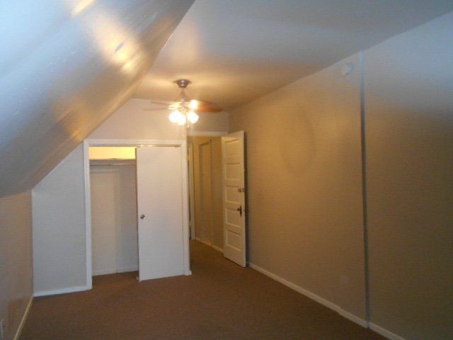 2307 1/2 -2309 1/2 N. High St. - Bedroom 03