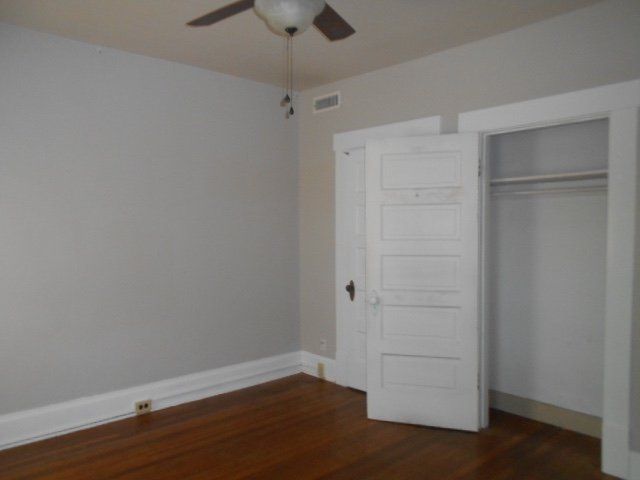 2307 1/2 -2309 1/2 N. High St. - Bedroom 05