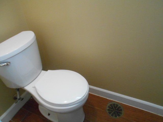guest bathroom toilet