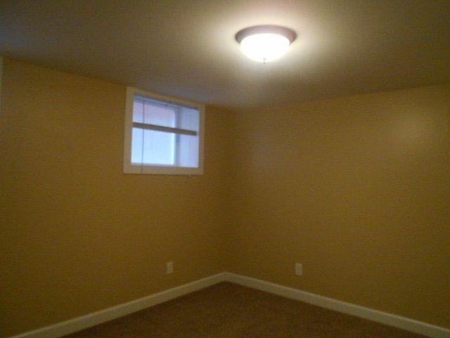 second bedroom at 16+W.+Oakland+Ave