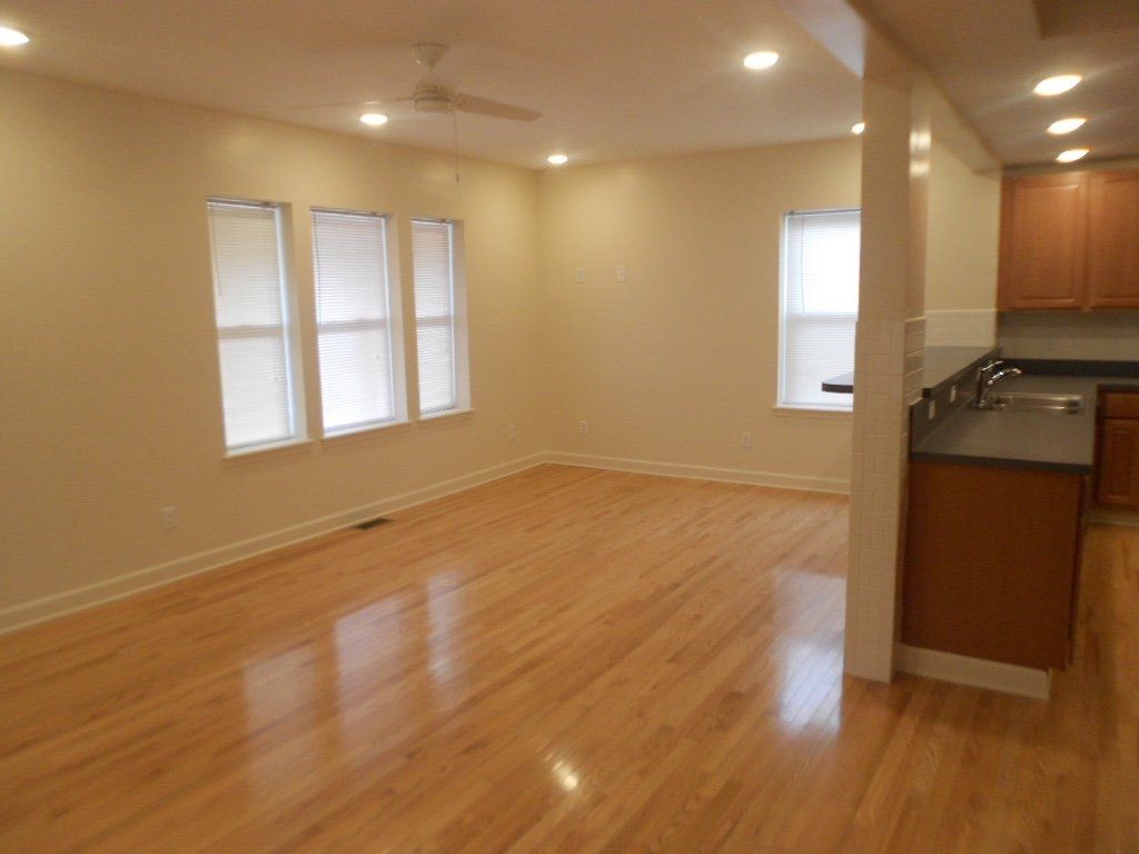 2239 Neil Ave. - Living Room 02