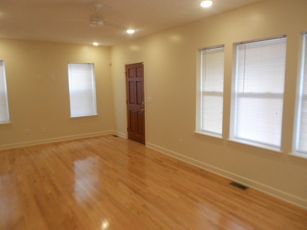 2239 Neil Ave. - Living Room 01