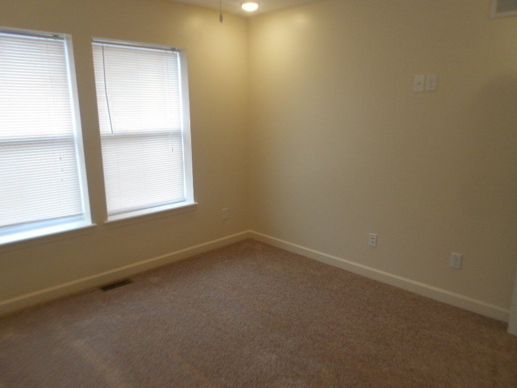 2239 Neil Ave. - Bedroom 04