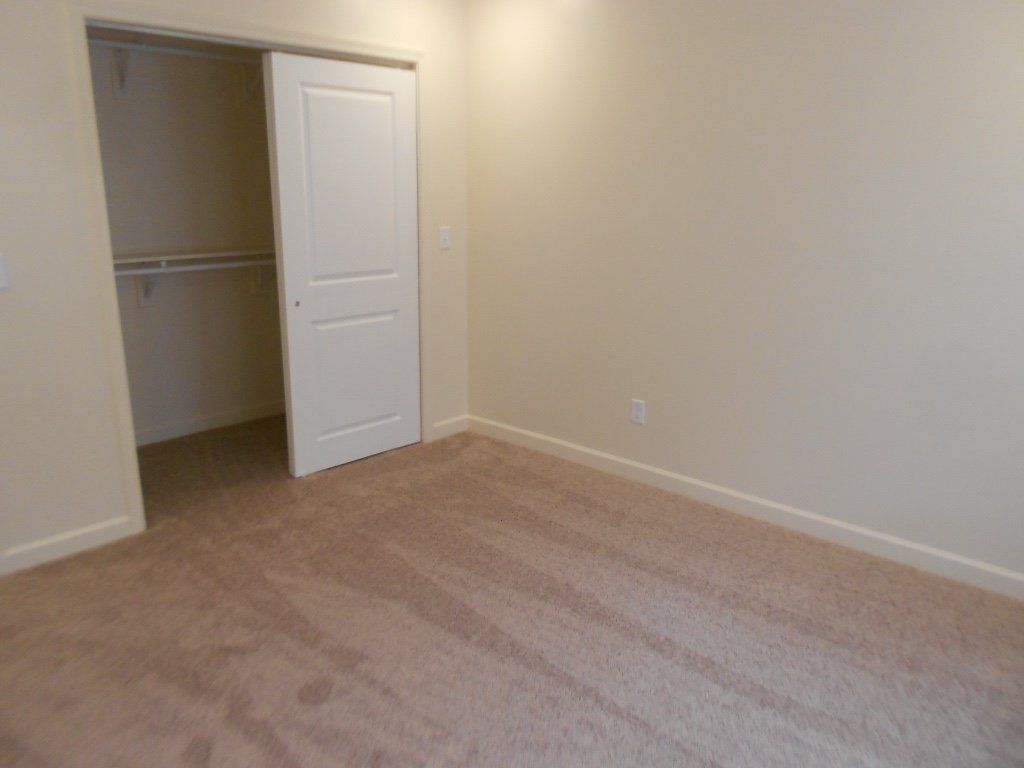 2239 Neil Ave. - Bedroom 02