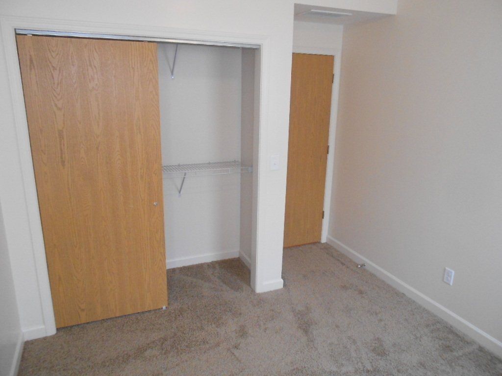 1509-1513 N. High St. - Bedroom 03