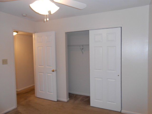 1382 Highland- Bedroom 01