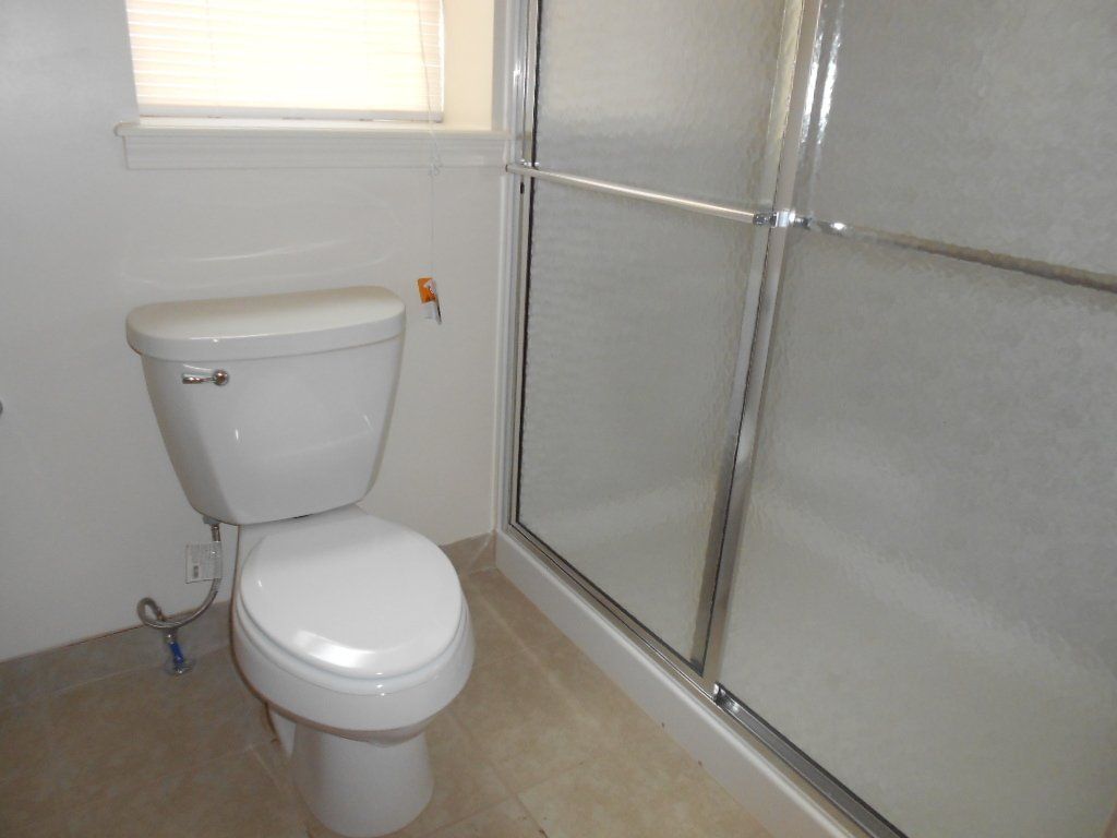 1509-1513 N. High St (1.5 Baths) interior 2