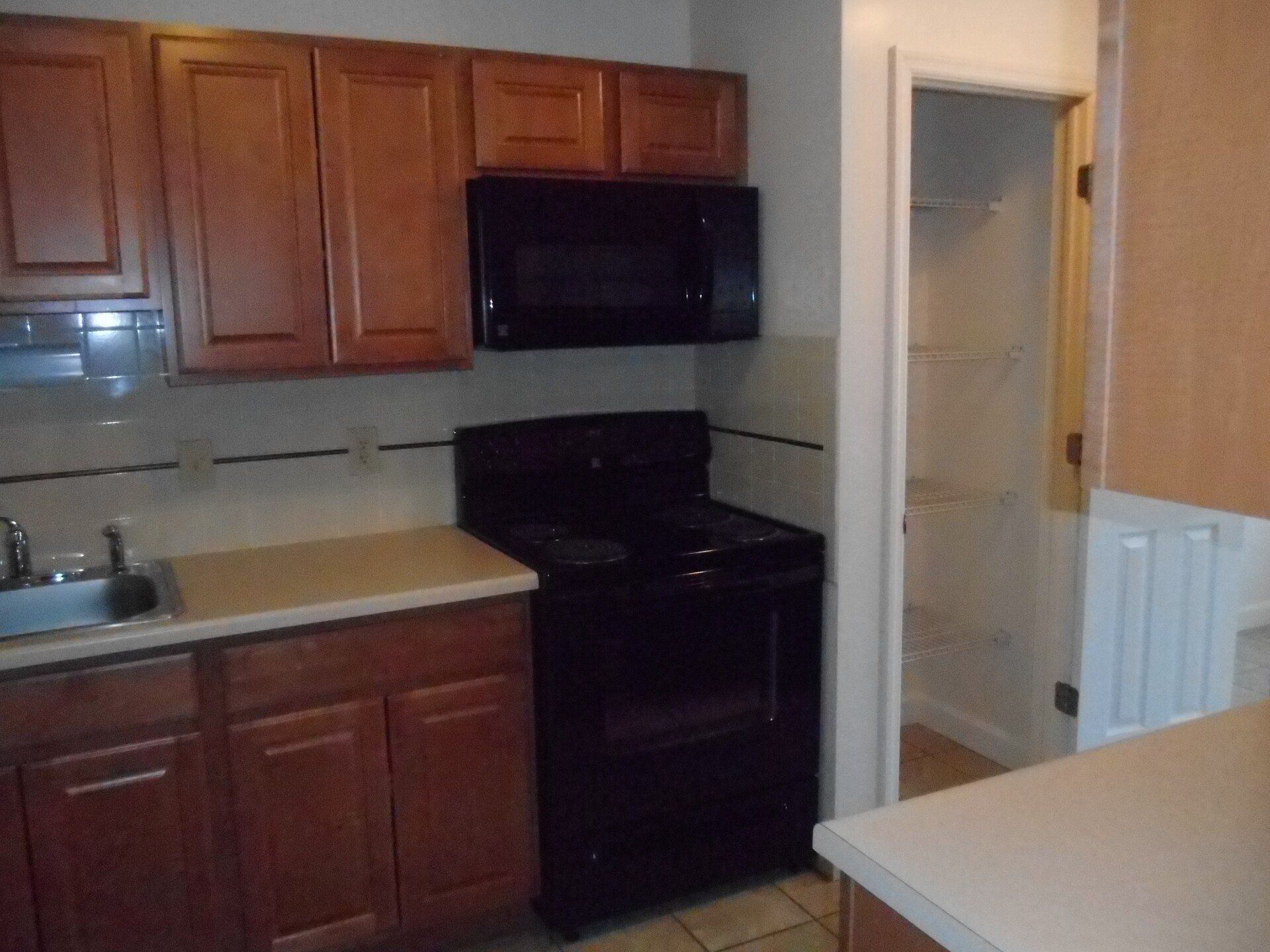 150-161 W. Maynard - Kitchen 03