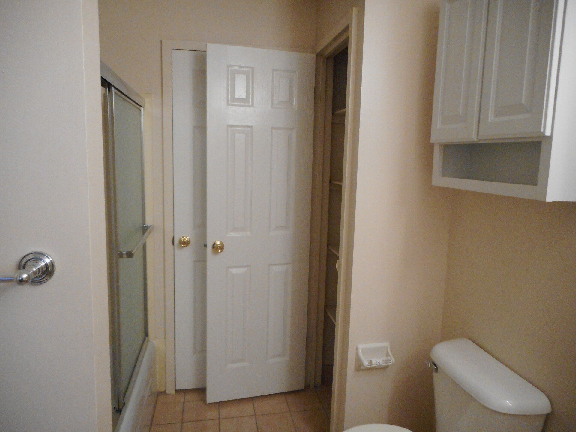 150-161 W. Maynard - Bathroom 04