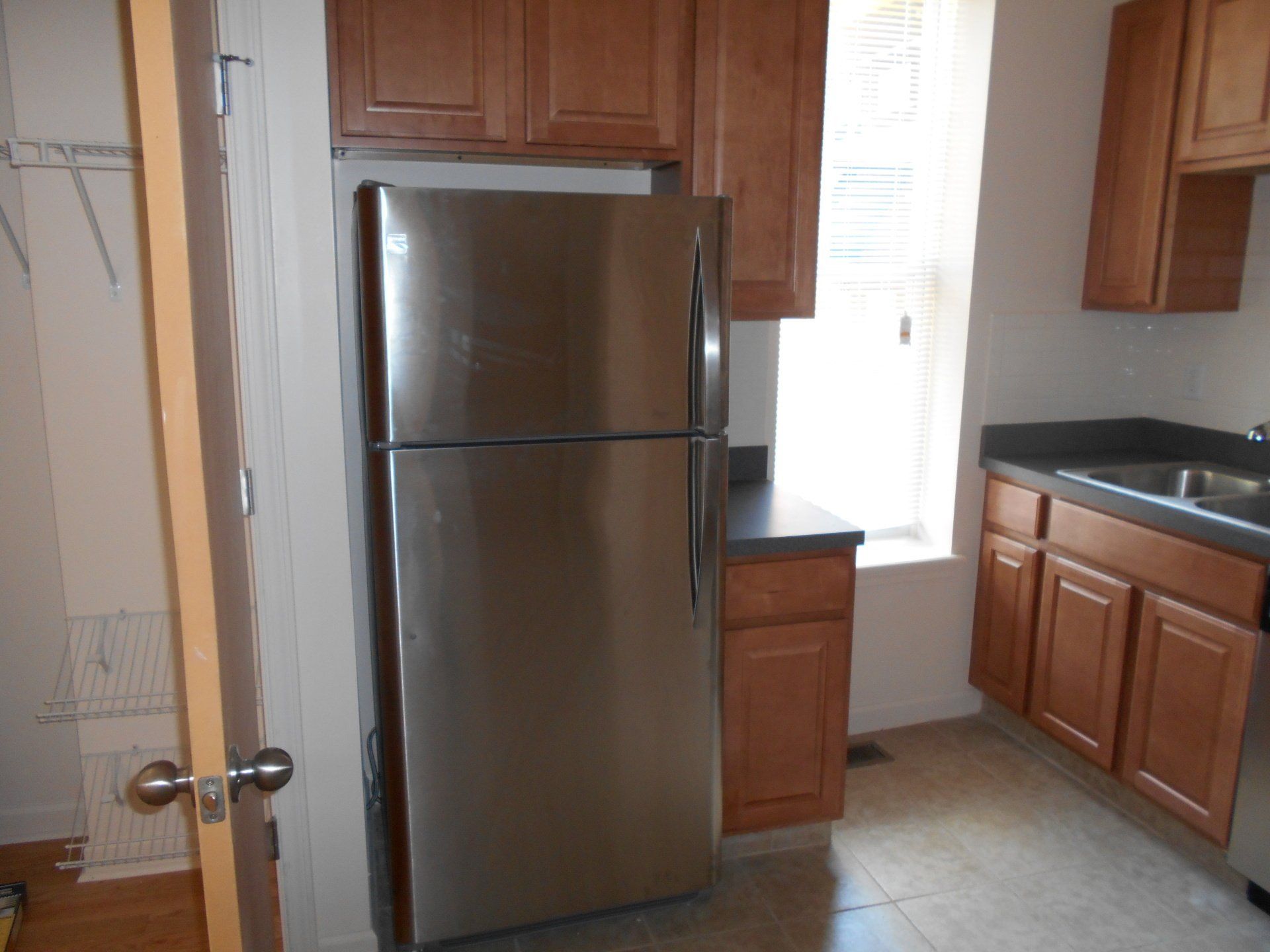 1457 Neil interior 4