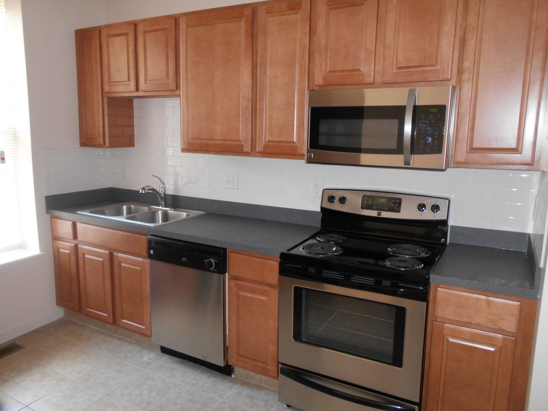 1457 Neil interior 5