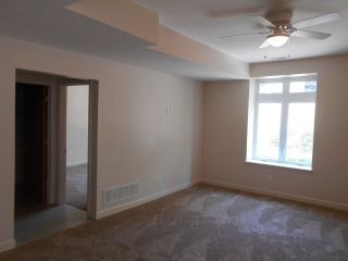 1455 Neil Ave living room