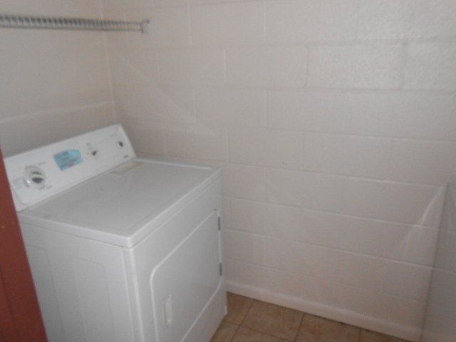 1556 - 1562 Hunter Ave dryer