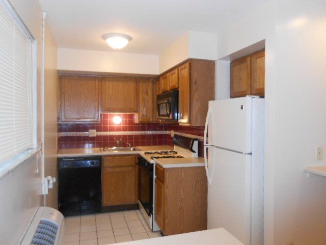 60 Chittenden inside 3