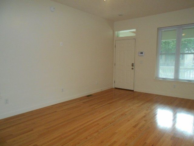 128 E. 11th Ave.- Living Room 03