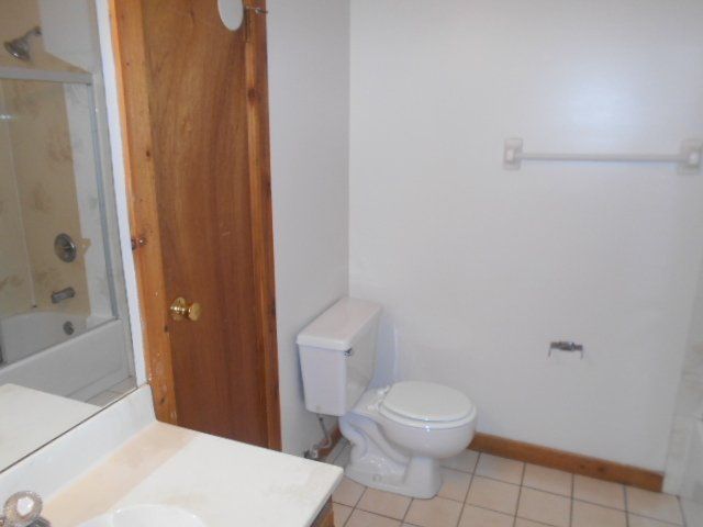 57 E. 14th Ave. Apt. C bathroom 2