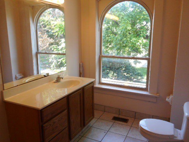 135-137 E. 12th Ave.- Bathroom 02