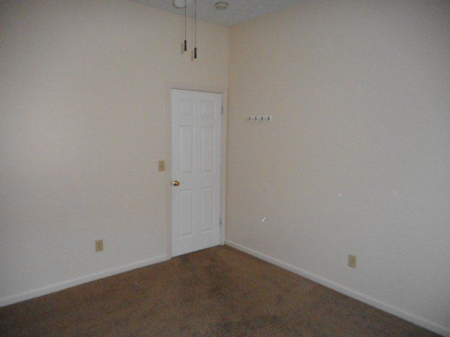 93 E. 15th Ave. Apt. D - Bedroom 02