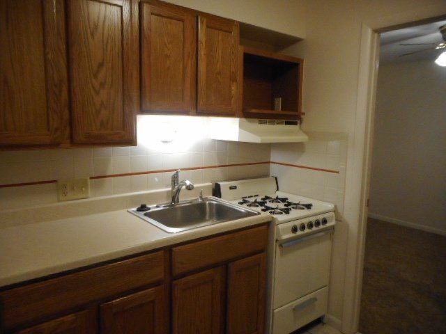 365-367 W. 6th Ave interior 15