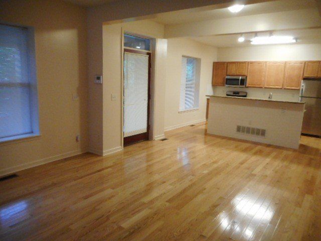 1469 Neil Ave.- Living Rom 02