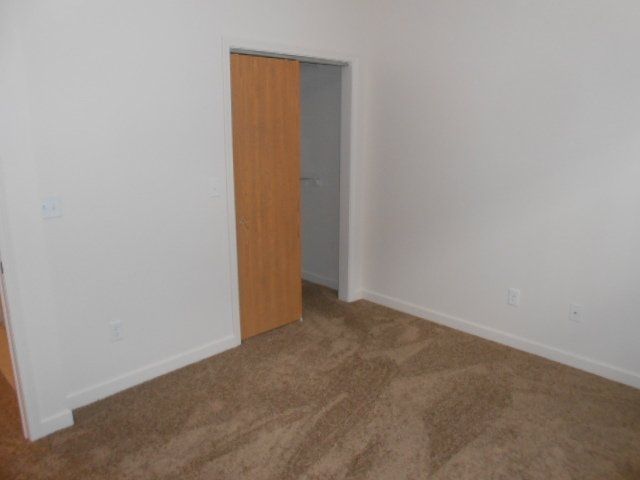 166 E. Lane Ave bedroom