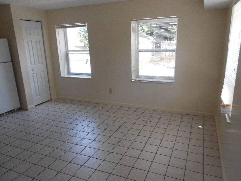 218 E. 17th Ave. -Kitchen 01