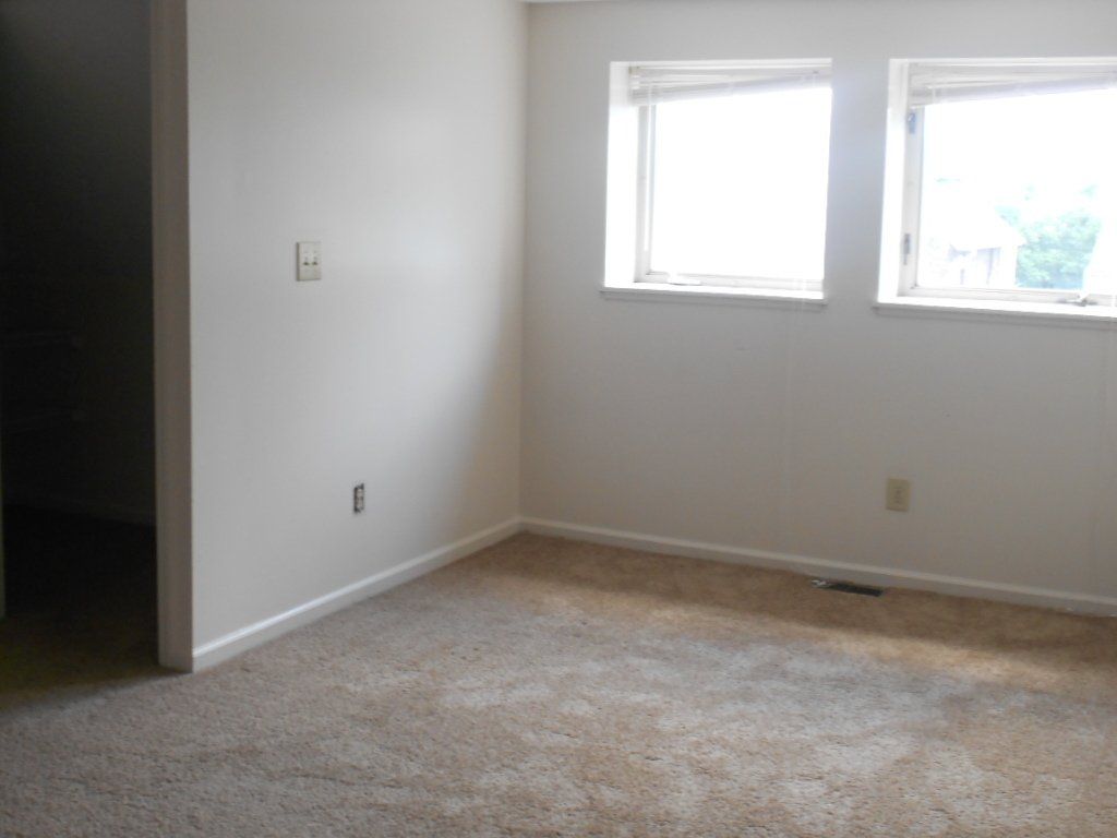 44 E. 12th Ave Apt. B interior