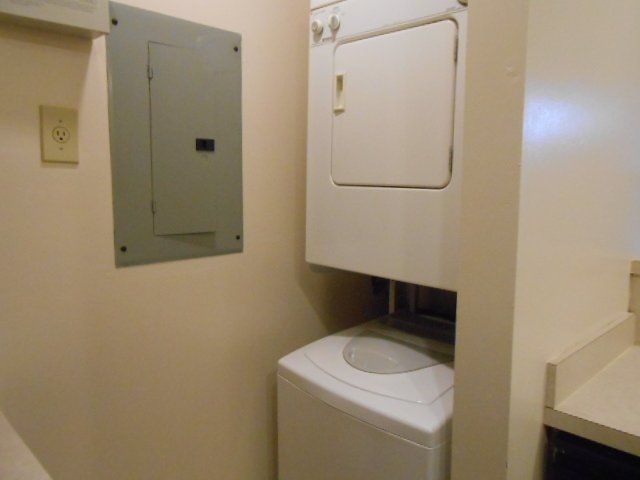 44 E. 12th Ave. Apt. C -In Unit Laundry