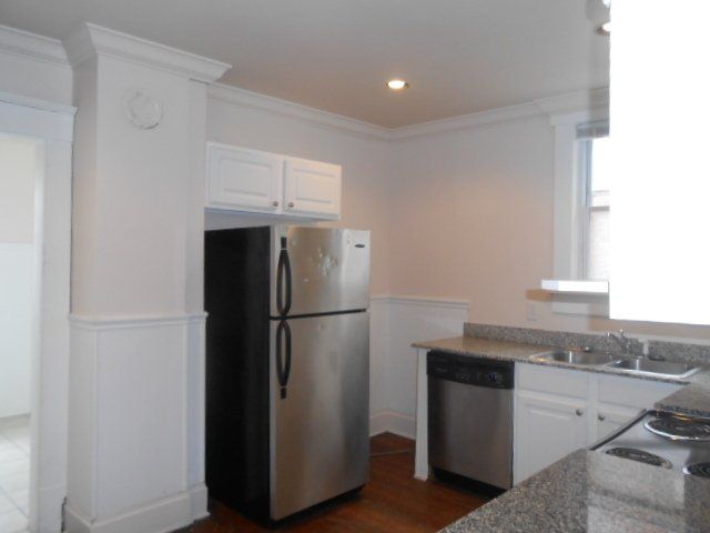 168 E. 11th Ave.- Kitchen 02