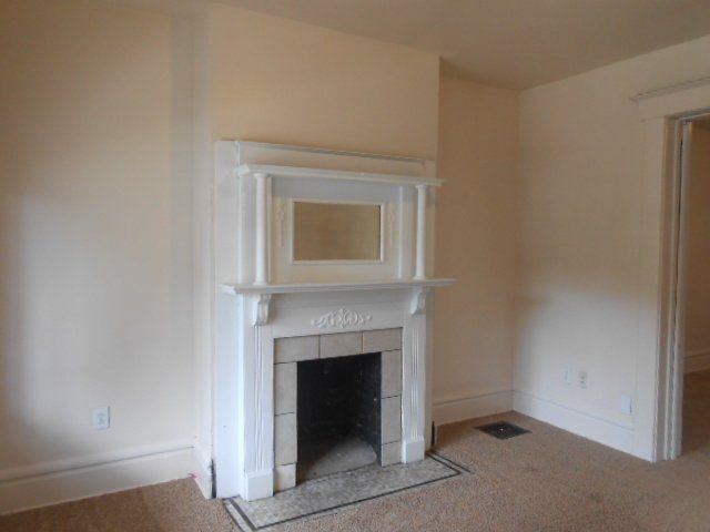 168 E. 11th Ave.- Living Room 04