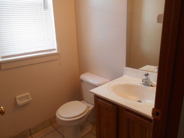 135-137 E. 12th Ave.- Bathroom 01